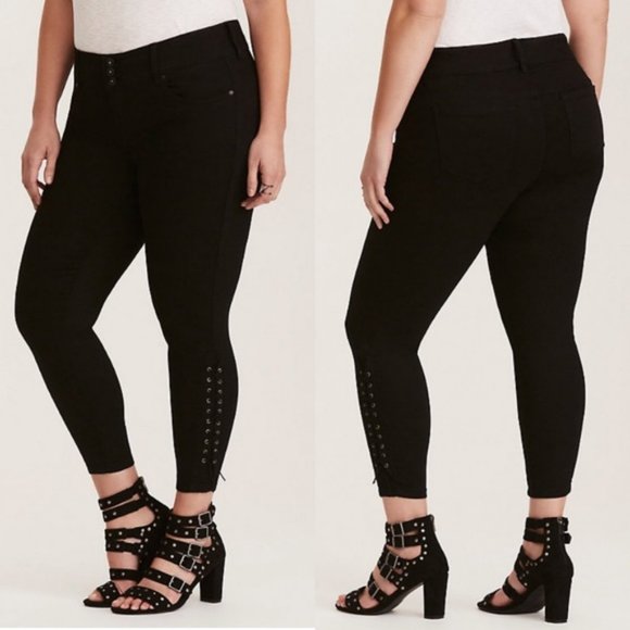 torrid Denim - Torrid Lace-Up Jegging Crop Black Wash Size 16